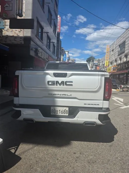 GMC Sierra — фото 6