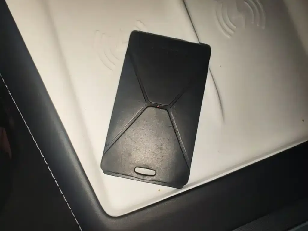 Tesla Model 3 — фото 2