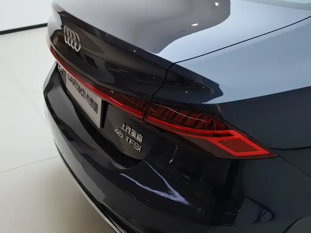 Audi A7L — фото 4