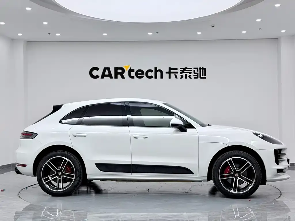 Porsche Macan — фото 7