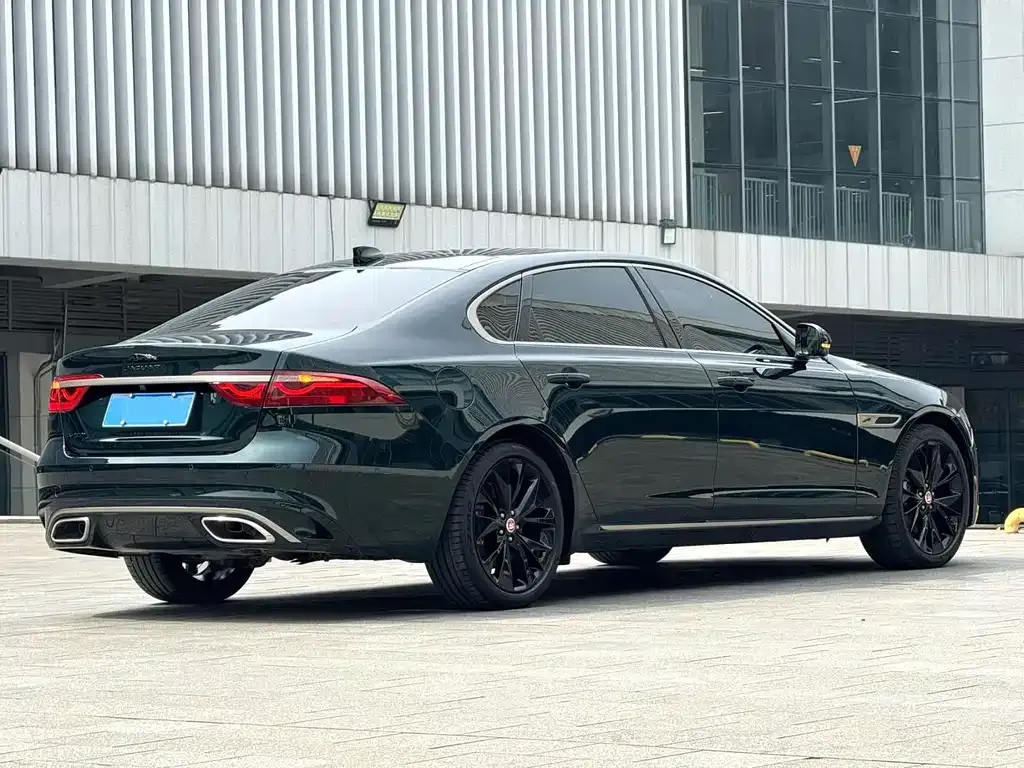 Jaguar XFL — фото 3
