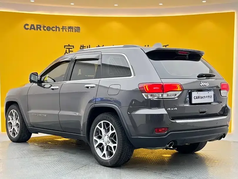 Jeep Grand Cherokee (Import) — фото 8