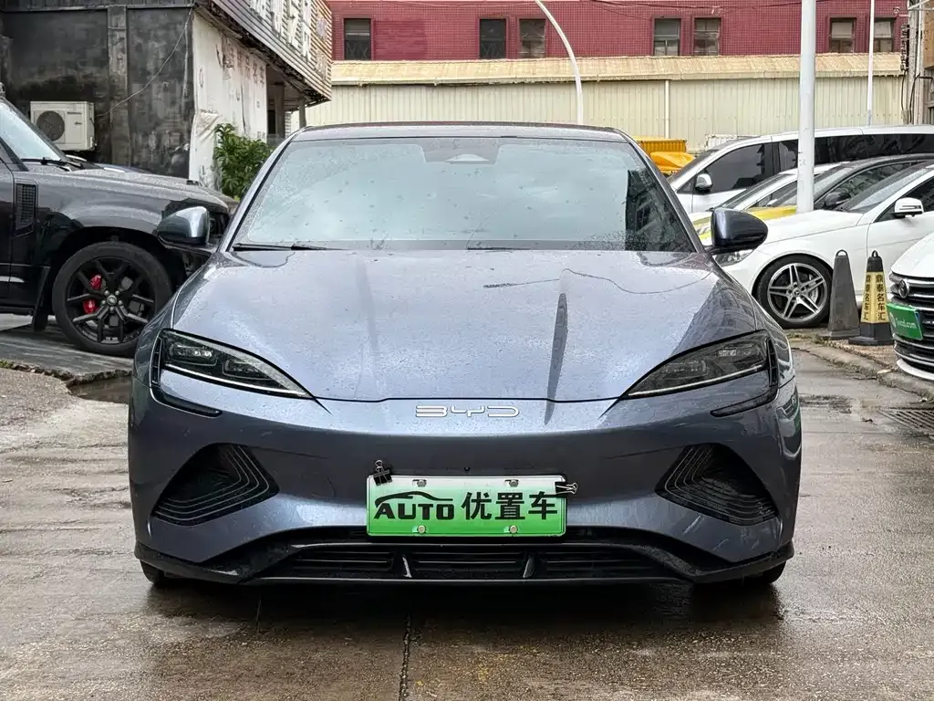 BYD Seal — фото 4