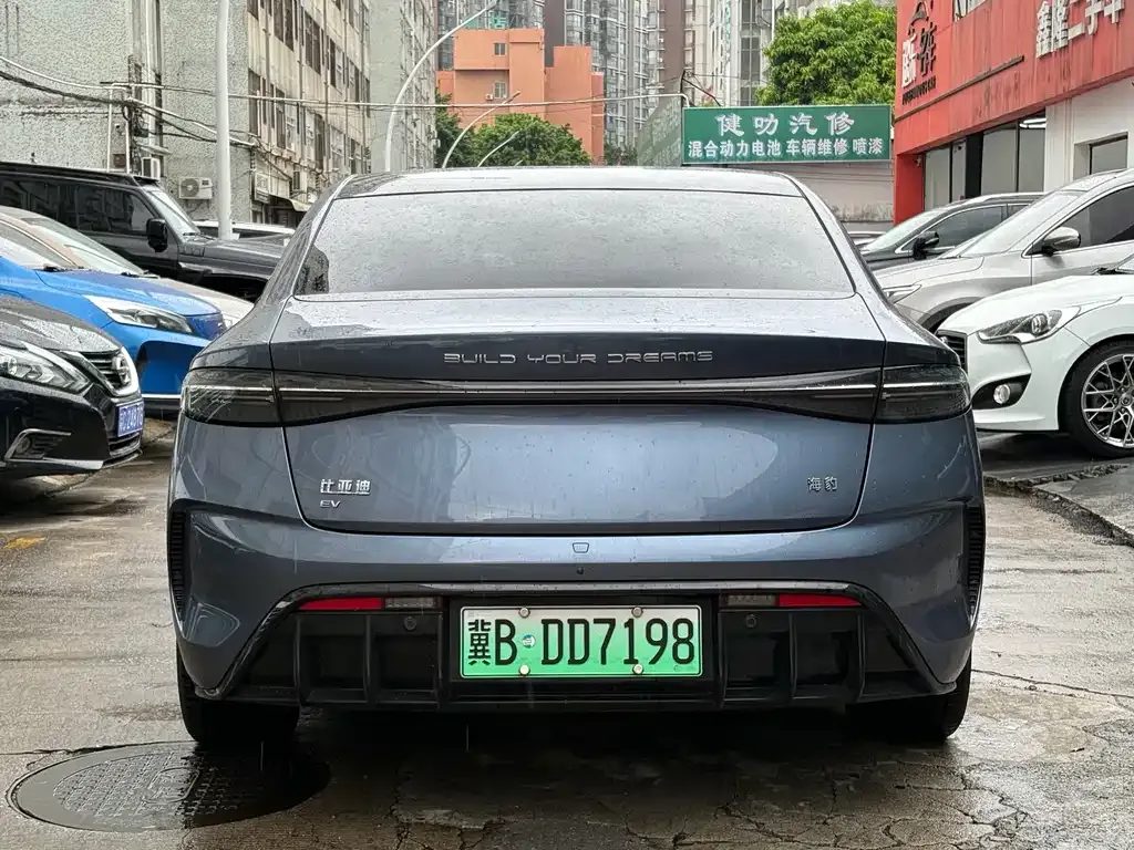 BYD Seal — фото 6