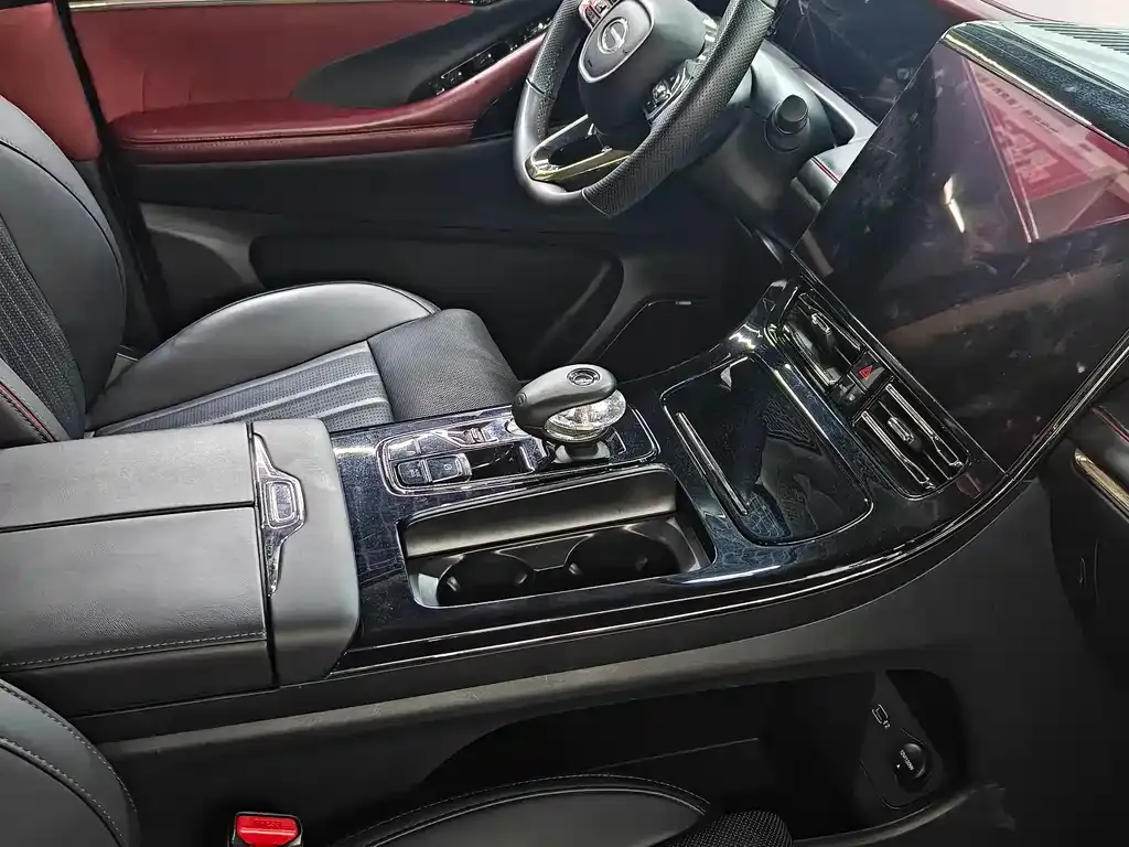 GAC Motor Trumpchi E9 — фото 3