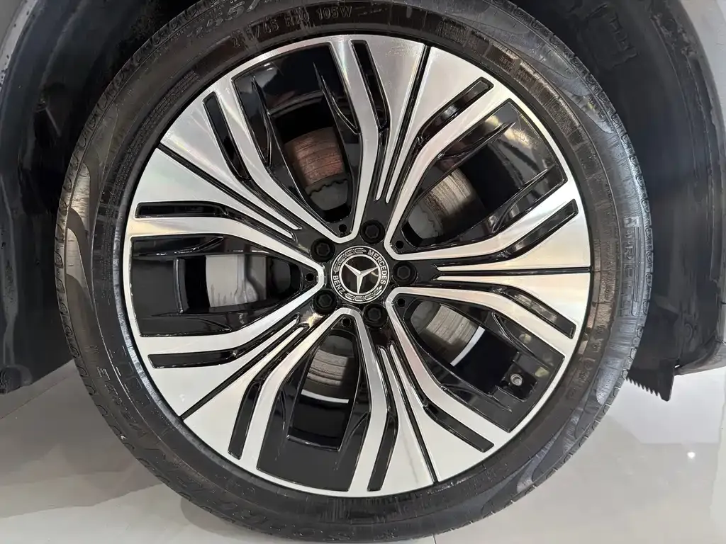 Mercedes-Benz EQE SUV — фото 10