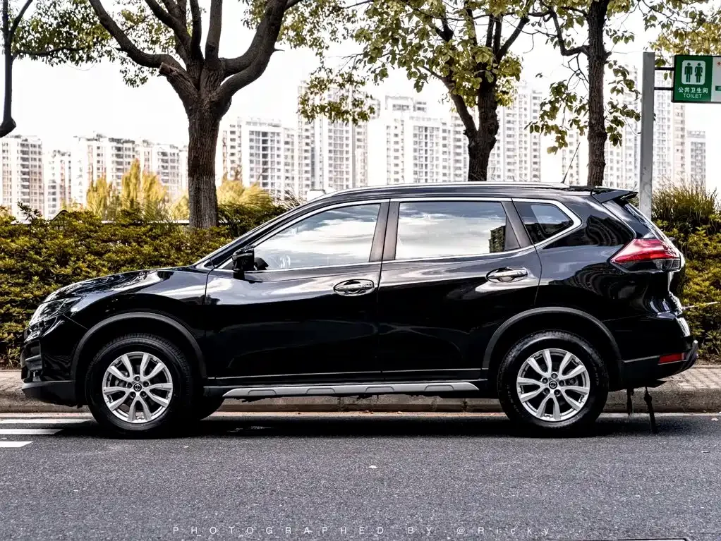 Nissan X-Trail — фото 9
