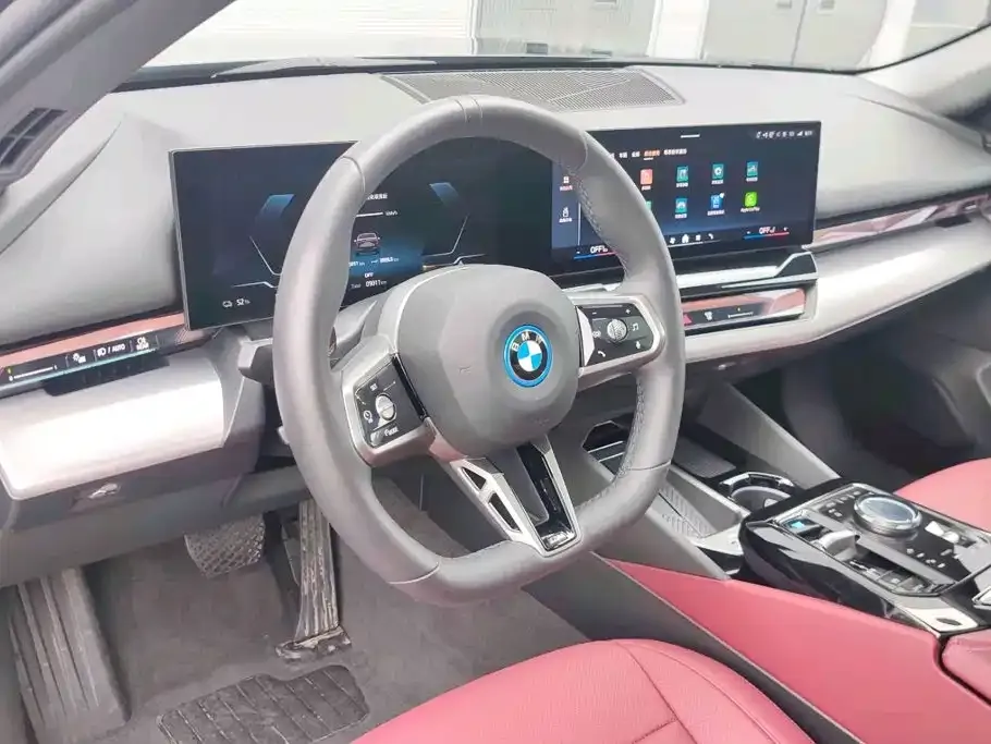 BMW i5 — фото 7