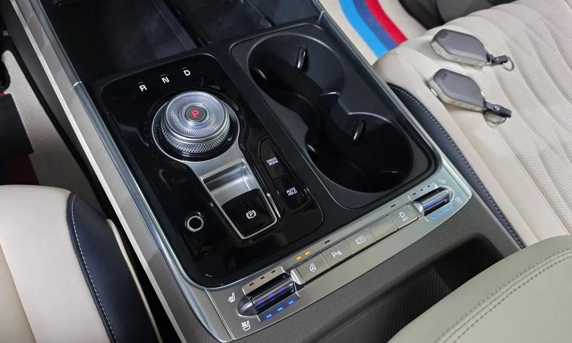 Kia Carnival — фото 10