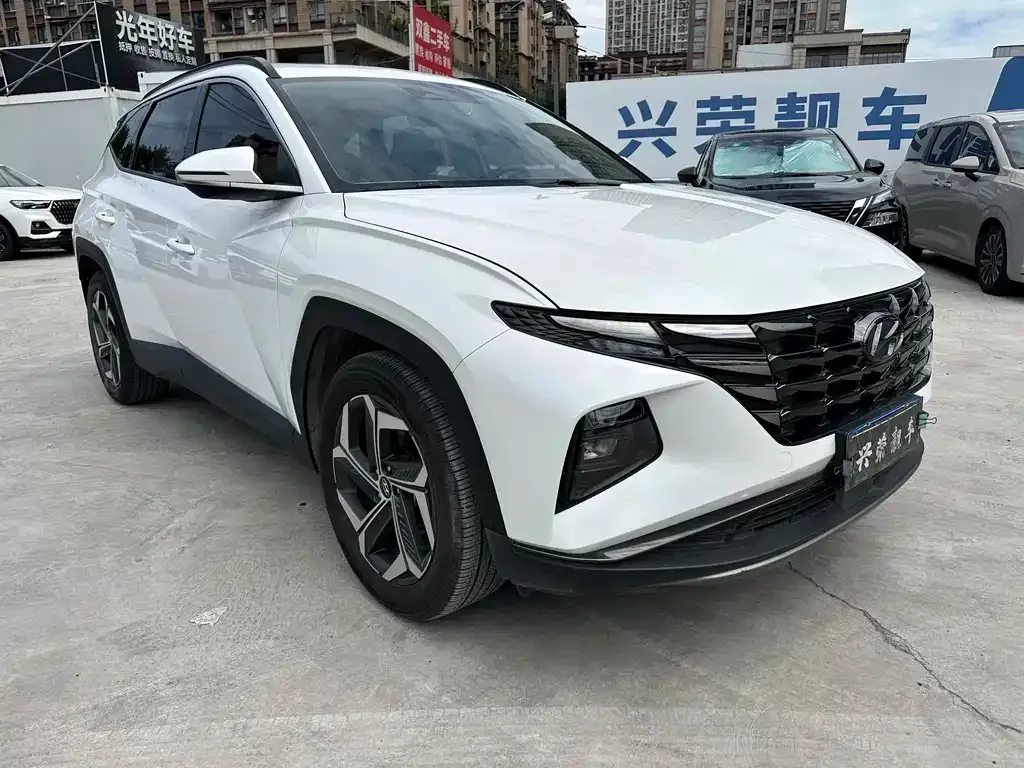 Hyundai Tucson — фото 1