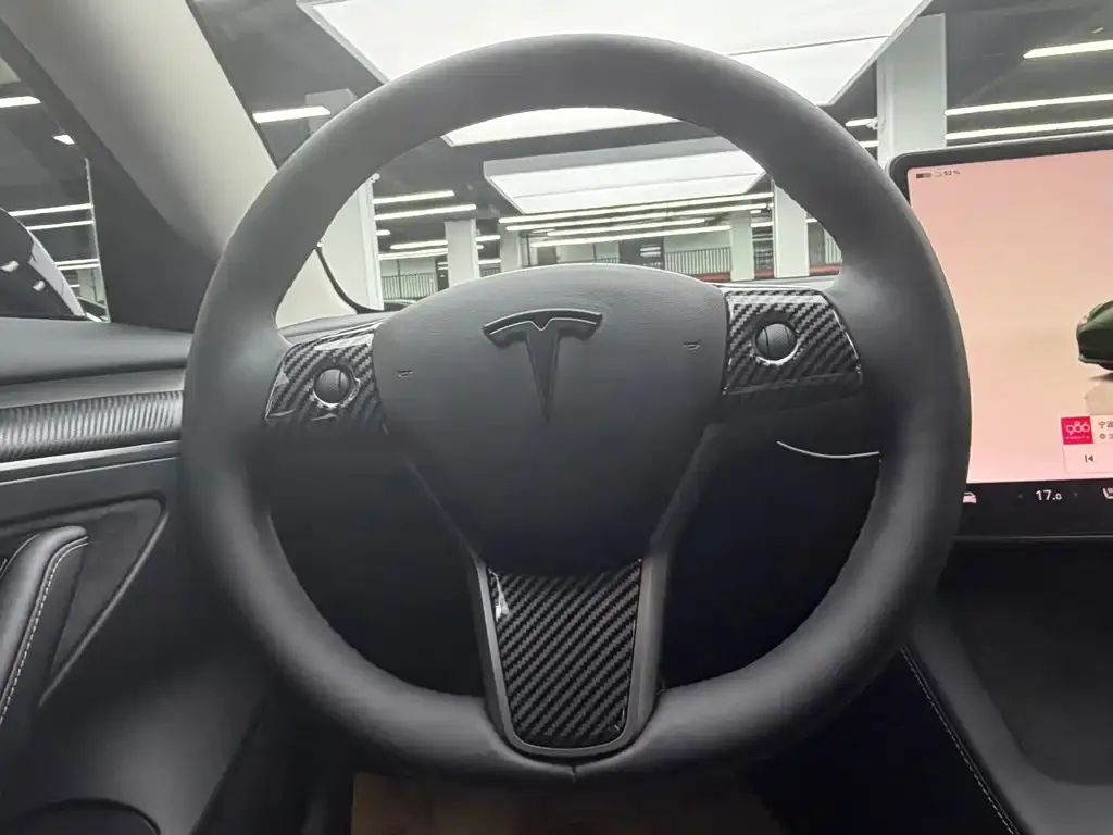 Tesla Model 3 — фото 5