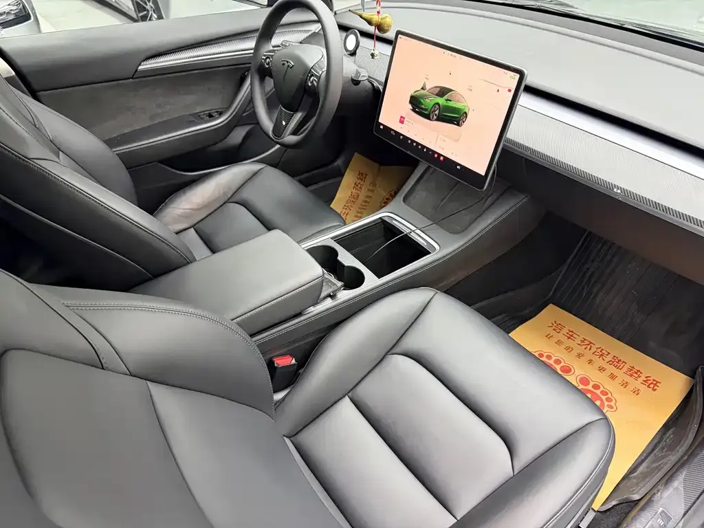 Tesla Model 3 — фото 6