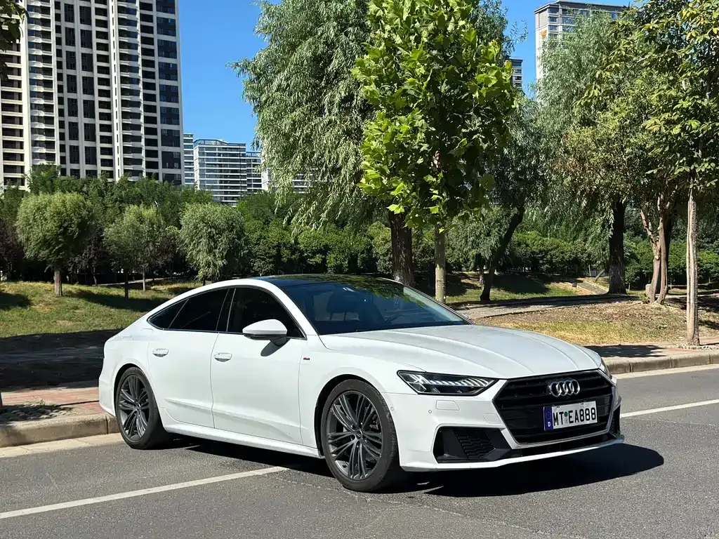 Audi A7 — фото 9
