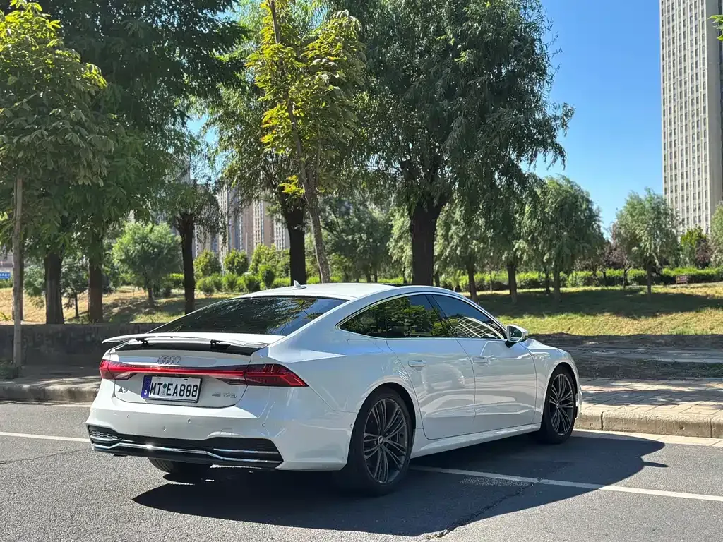 Audi A7 — фото 6