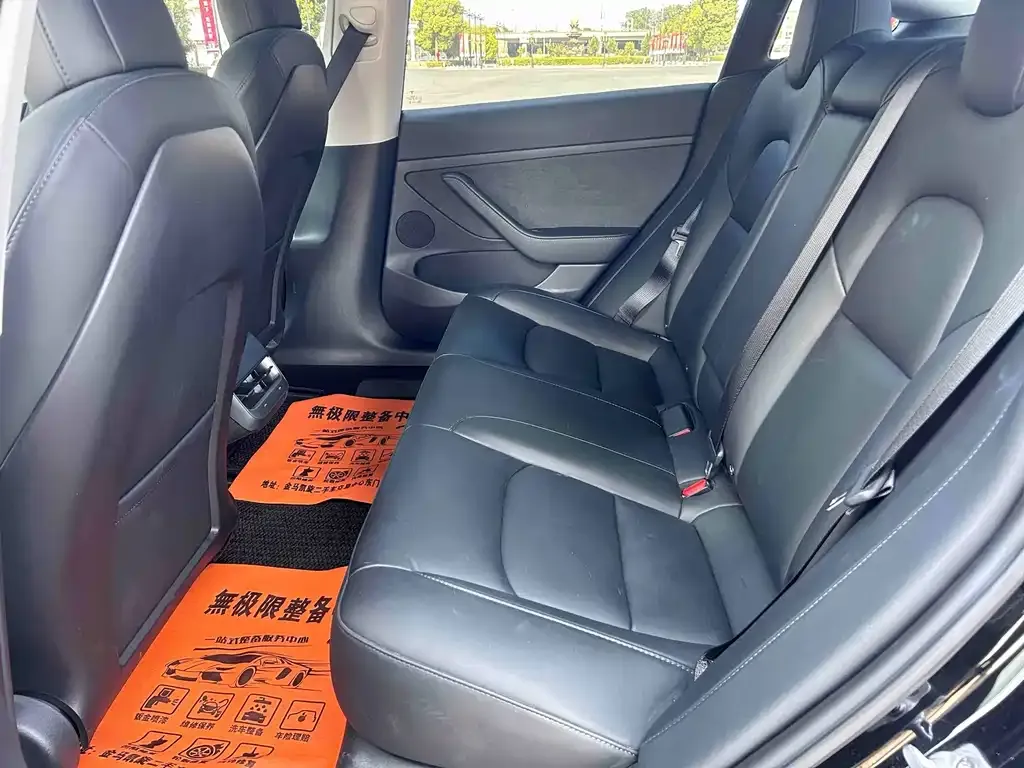 Tesla Model 3 — фото 2