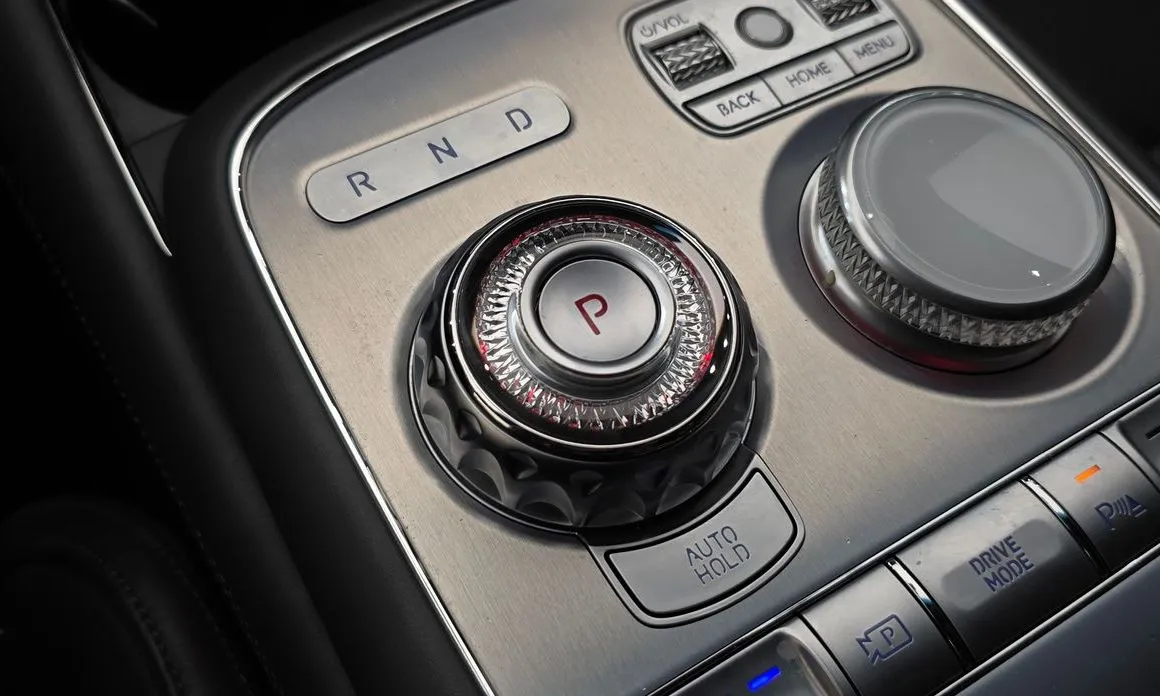 Genesis G90 — фото 9