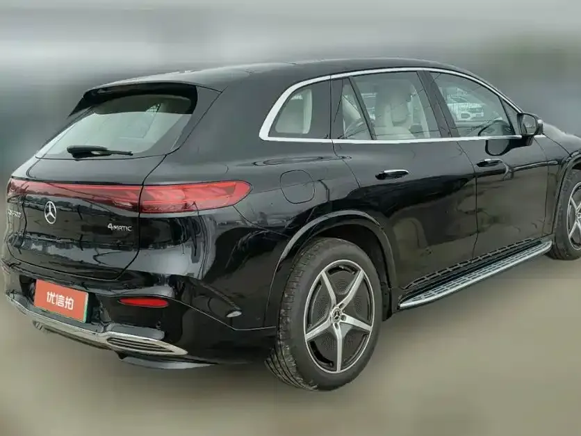 Mercedes-Benz EQS SUV — фото 5