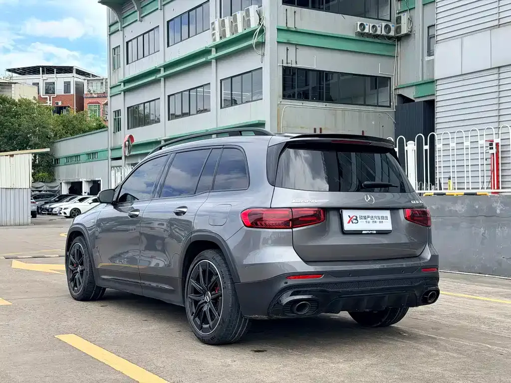 Mercedes-Benz GLB AMG — фото 2