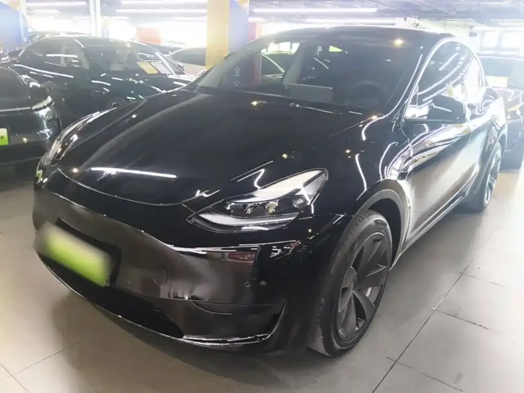 Tesla Model Y — фото 7