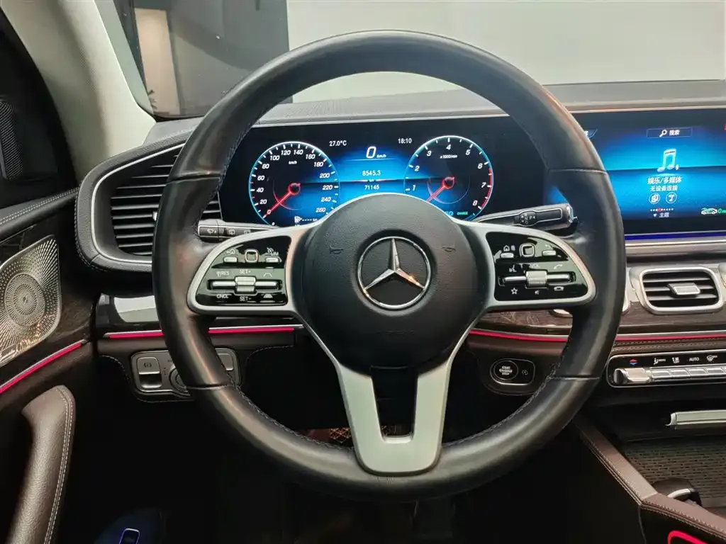 Mercedes-Benz GLS — фото 6