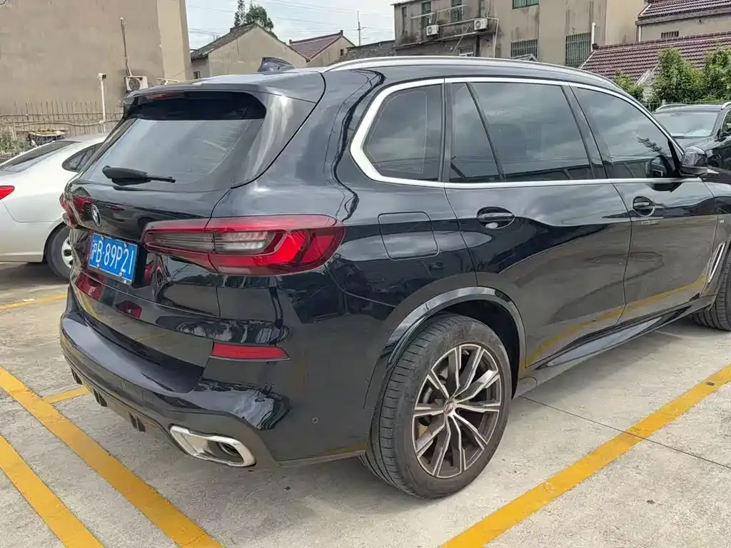 BMW X5 — фото 2