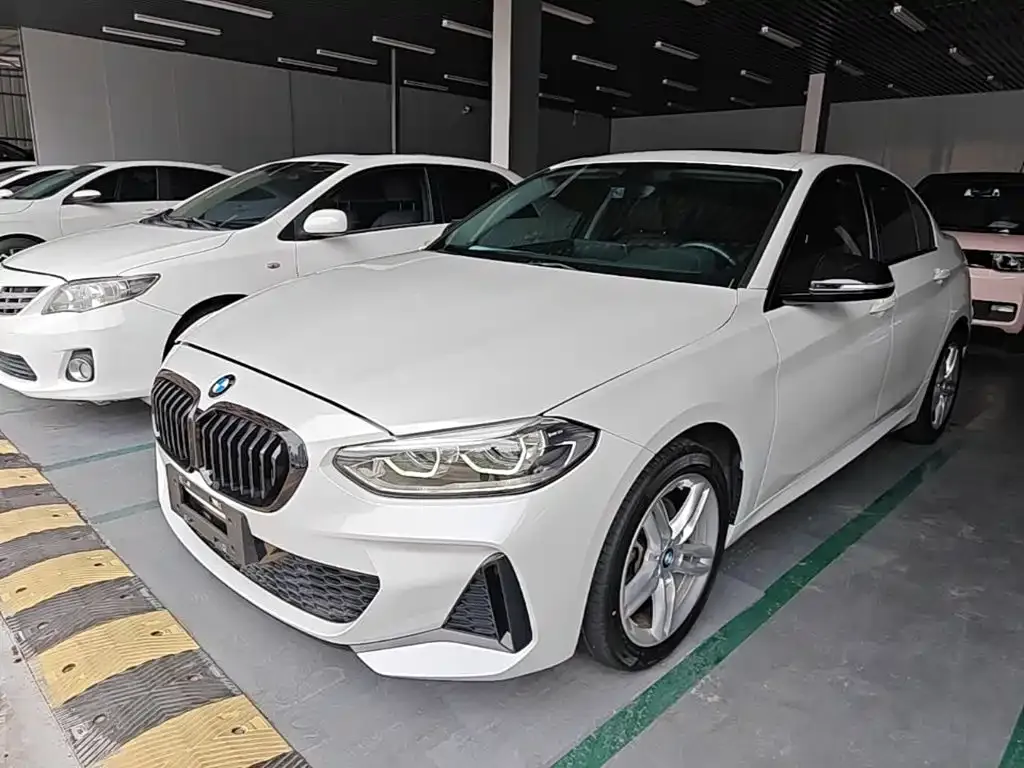 BMW 1 Series — фото 1