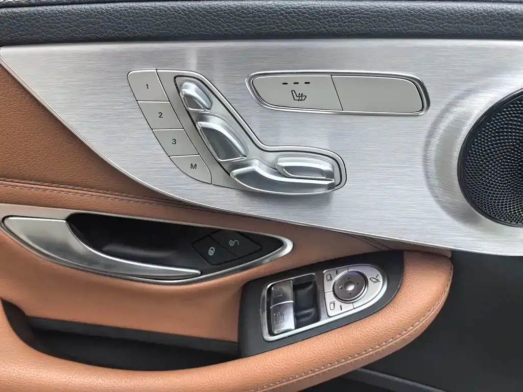 Mercedes-Benz C-Class (Import) — фото 7