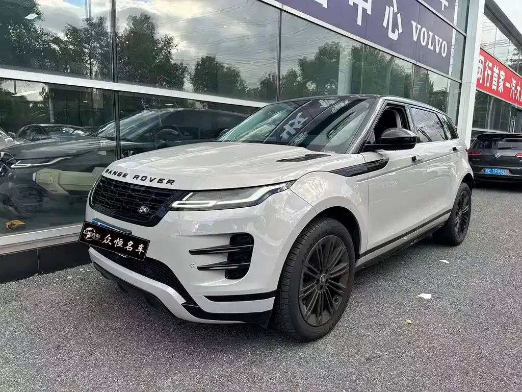 Land Rover Evoque — фото 1