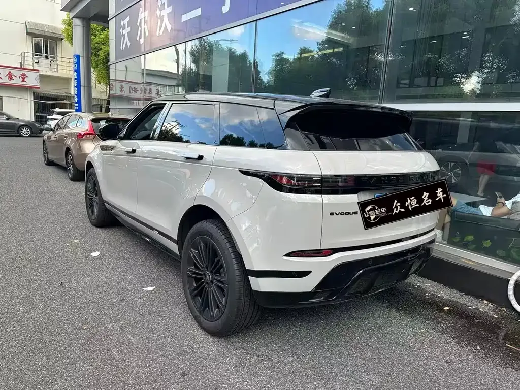 Land Rover Evoque — фото 7