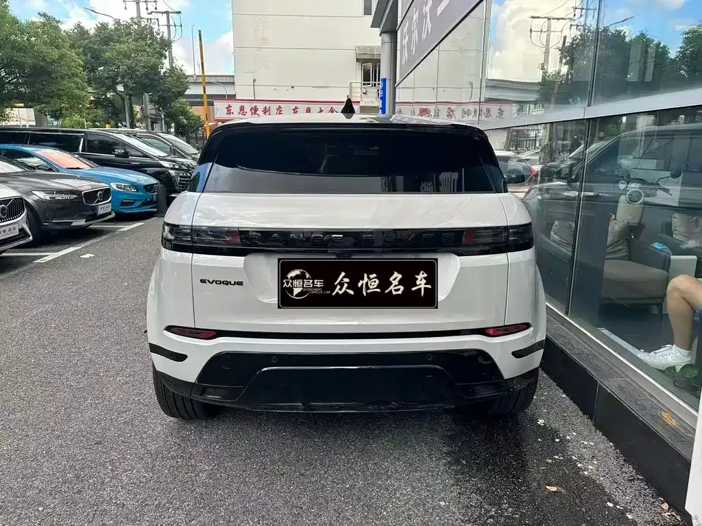 Land Rover Evoque — фото 6