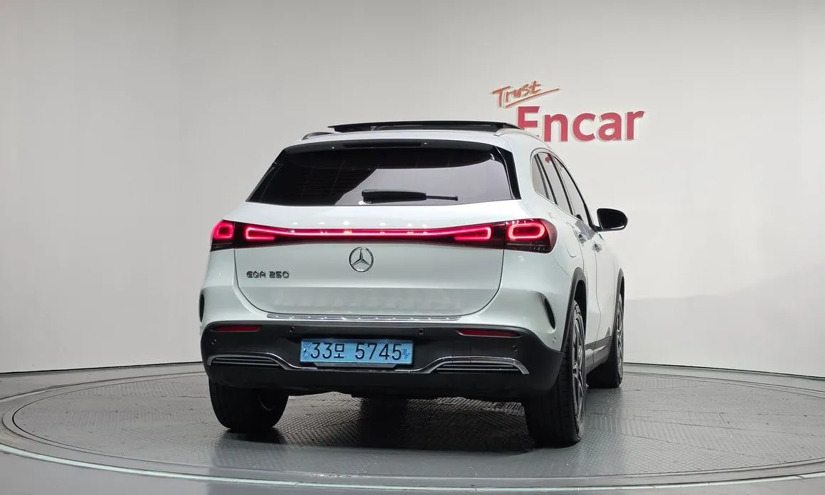 Mercedes-Benz EQA — фото 4
