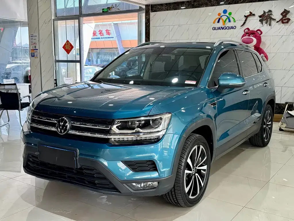 Volkswagen Tharu — фото 1