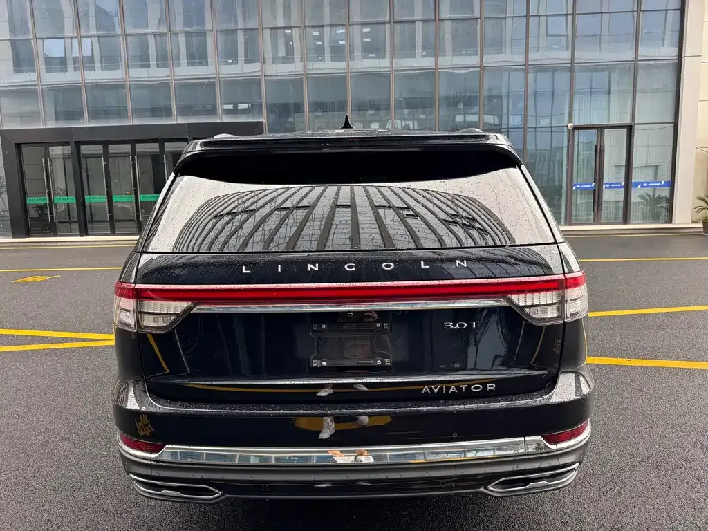 Lincoln Aviator — фото 7