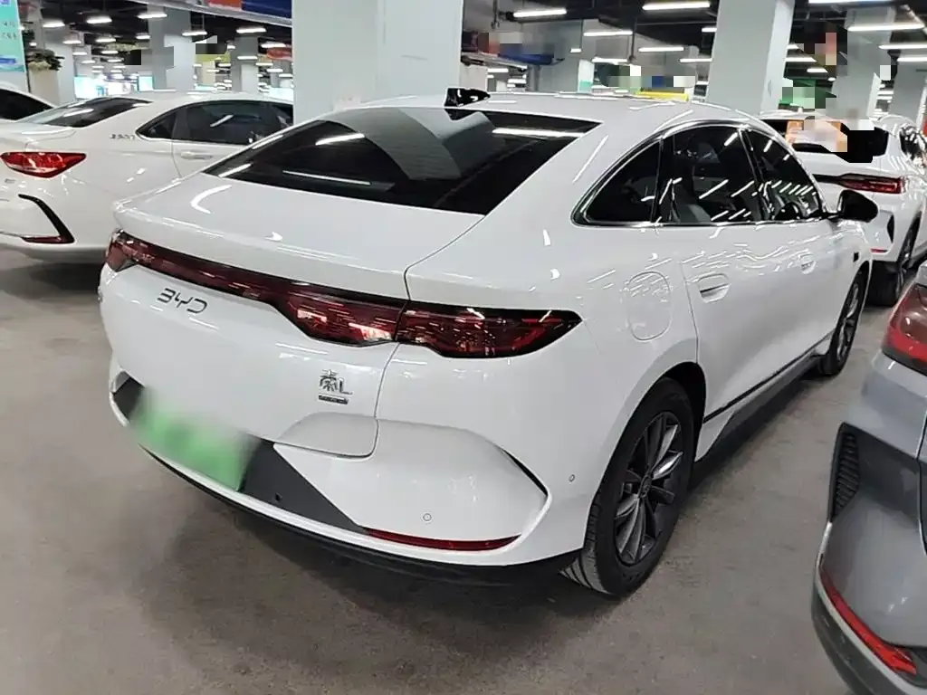 BYD Qin L — фото 8