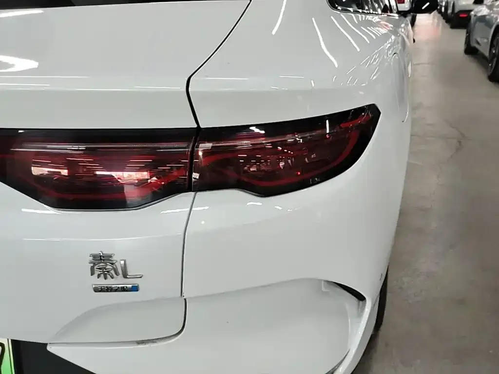 BYD Qin L — фото 2