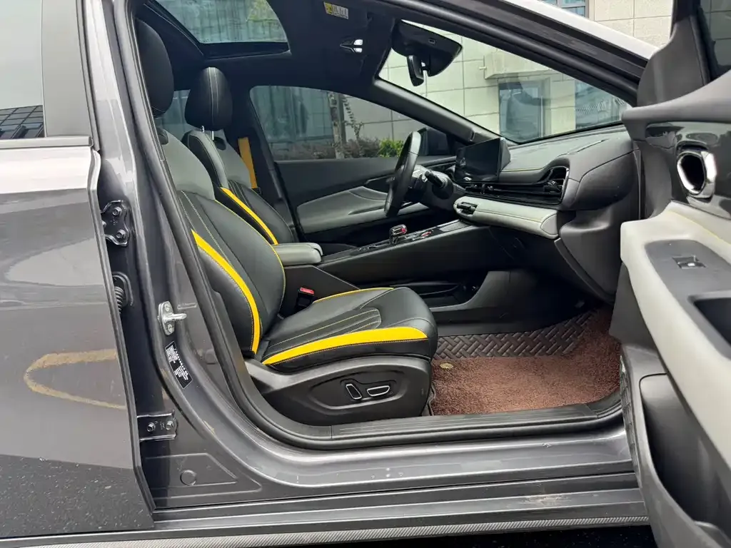 GAC Motor Shadow Leopard — фото 3