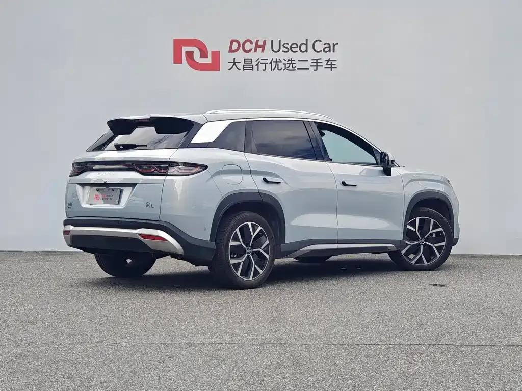 BYD L DM-i — фото 10