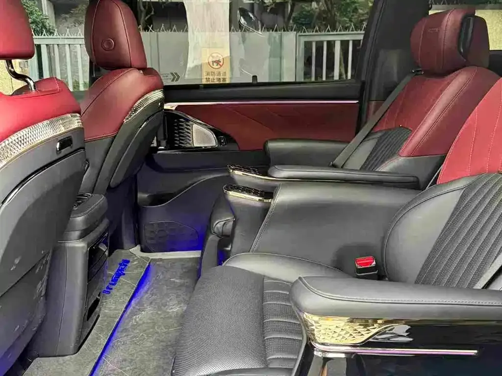 GAC Motor Trumpchi M8 — фото 10