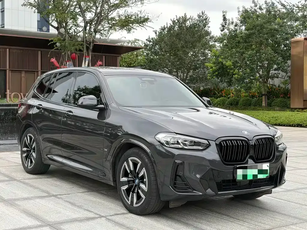 BMW iX3 — фото 6