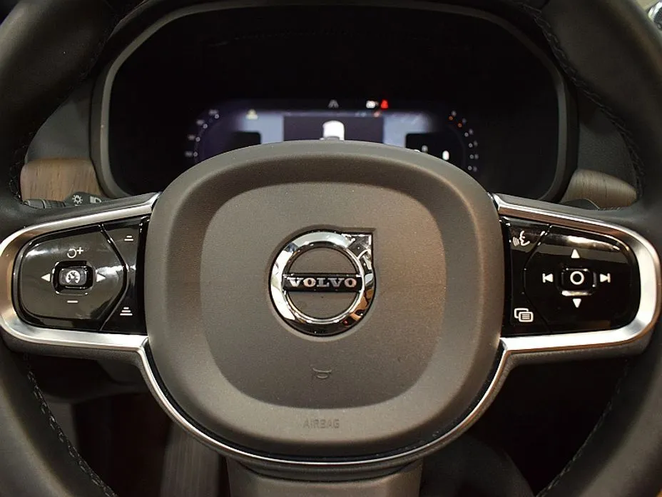 Volvo S90 — фото 3