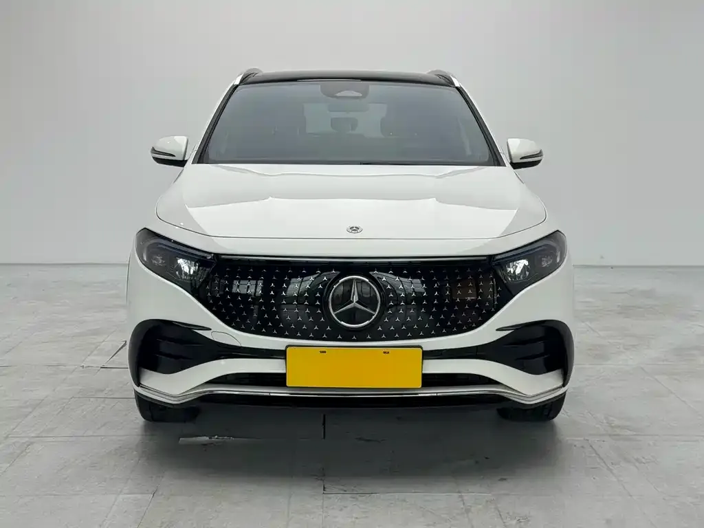 Mercedes-Benz EQA — фото 1