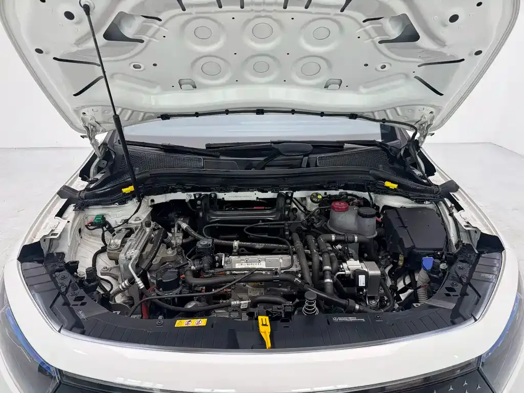 Mercedes-Benz EQA — фото 10
