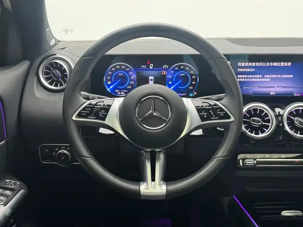 Mercedes-Benz EQA — фото 9
