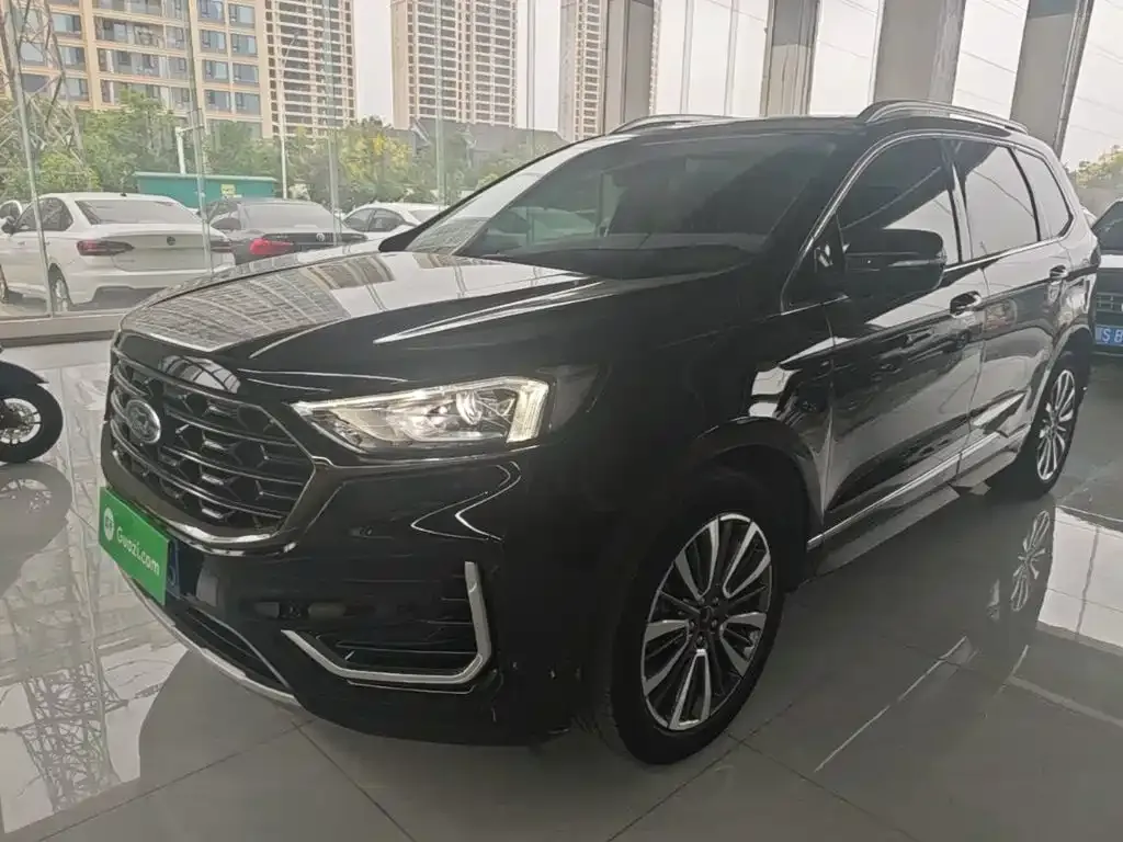 Ford Edge — фото 10