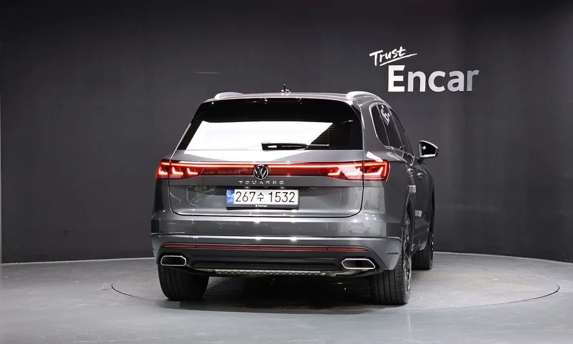 Volkswagen Touareg — фото 5