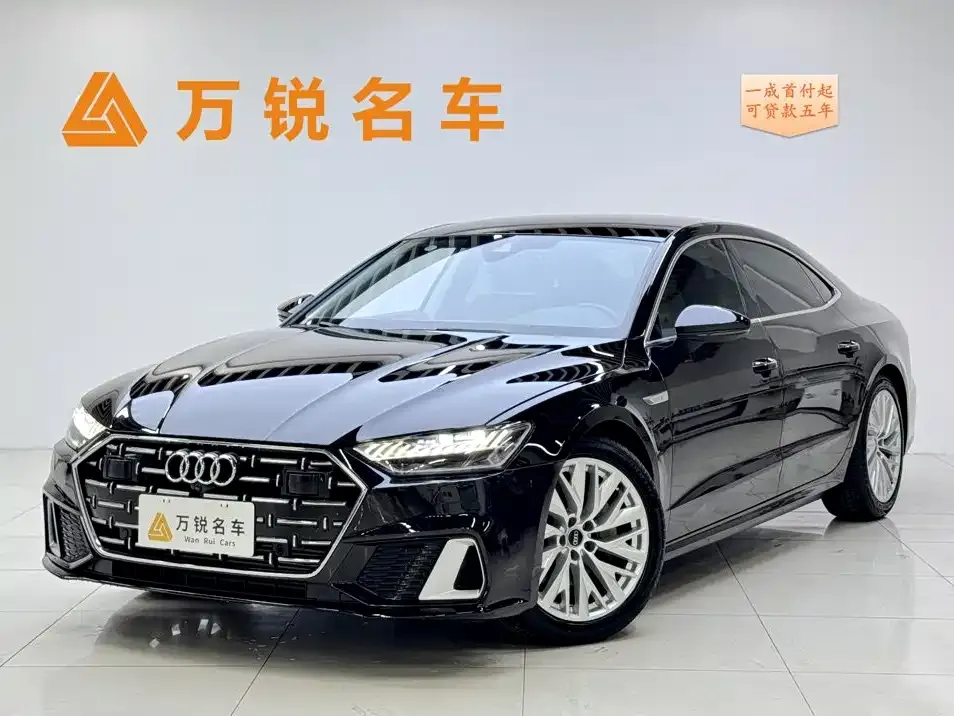 Audi A7L — фото 1