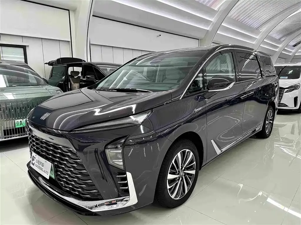 Buick GL8 Hybrid — фото 1