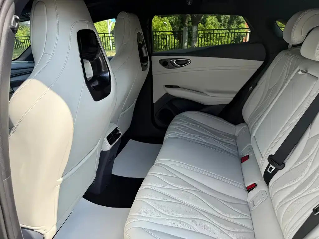 BYD Seal 06GT — фото 6