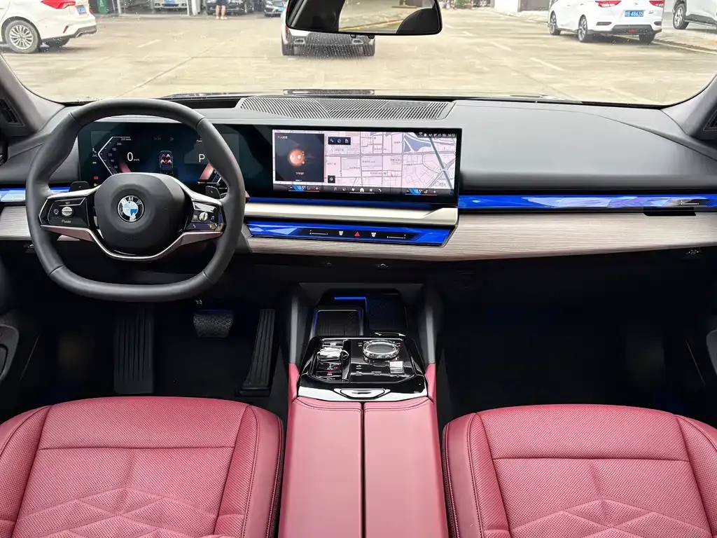 BMW 5 Series — фото 10