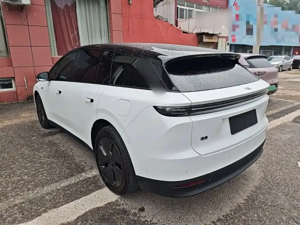 Li Auto Li i6 — фото 3